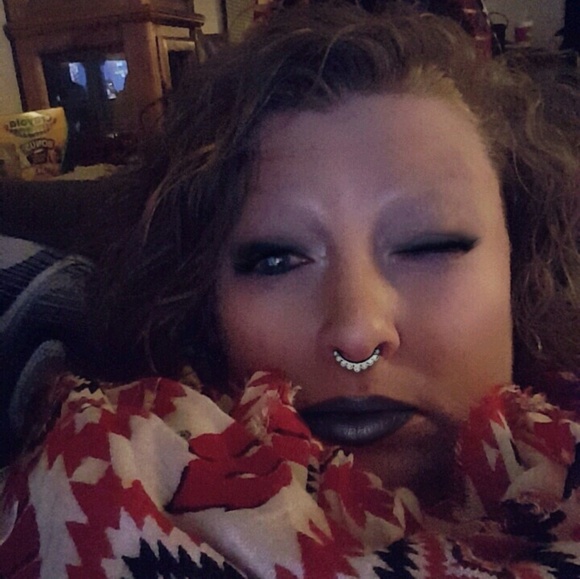 Meet your Posher, Dana - Picture 1 of 1